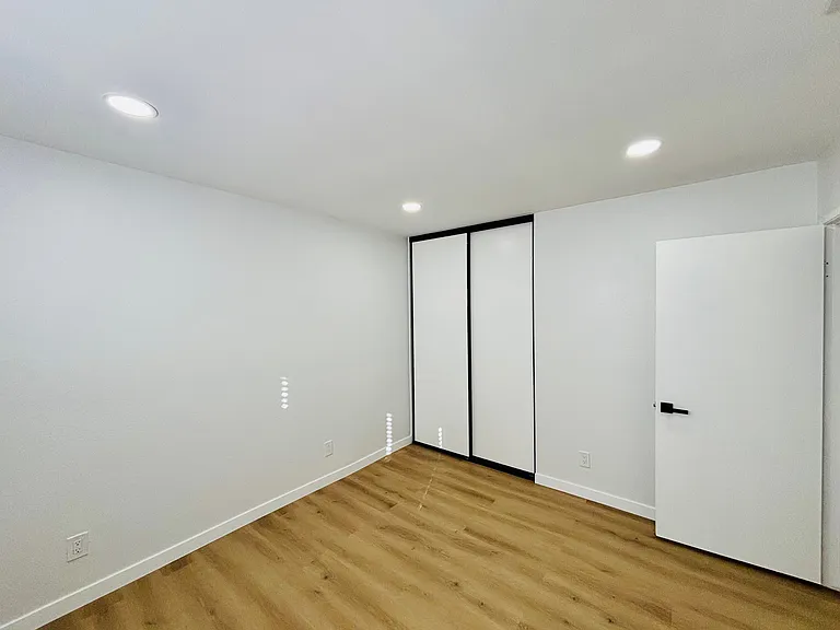 2730 W Avenue K4 — Photo 9