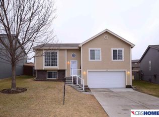 7505 N 73rd Ave, Omaha, NE 68122