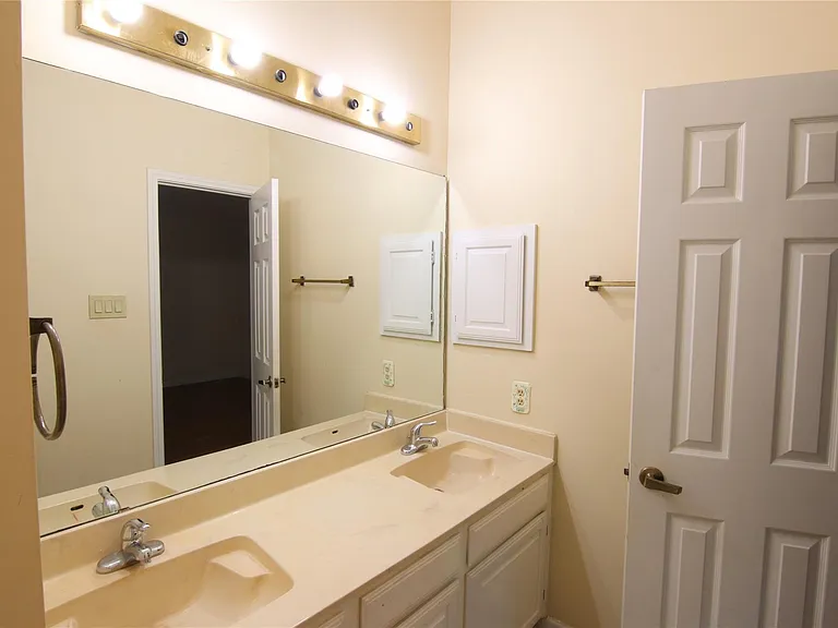 12430 Brook Meadows Ln — Photo 13
