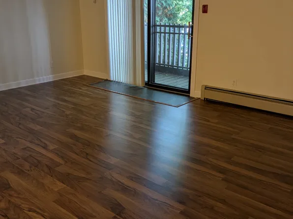 1518 E Longview Dr #6, Appleton, WI 54911