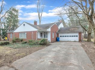 11200 Chicago Rd, Warren, MI 48093