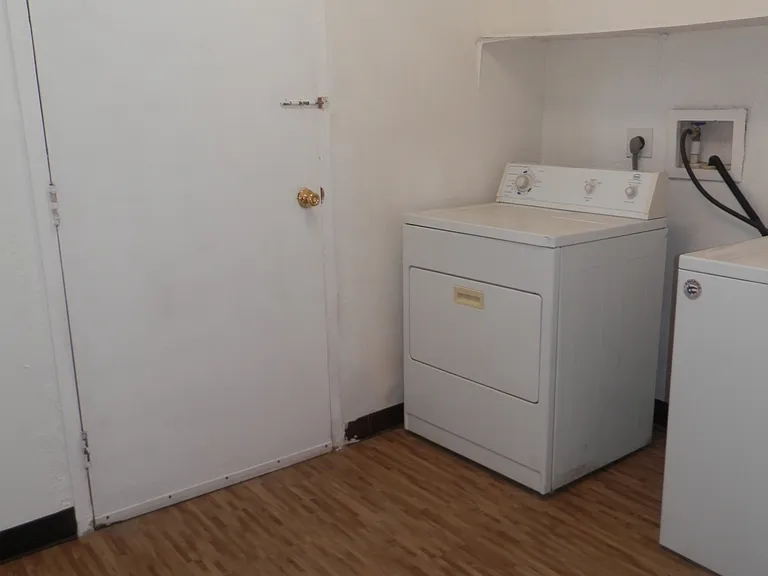 1038 Alta Ave — Photo 5