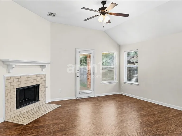 12232 Lamington Dr — Photo 6