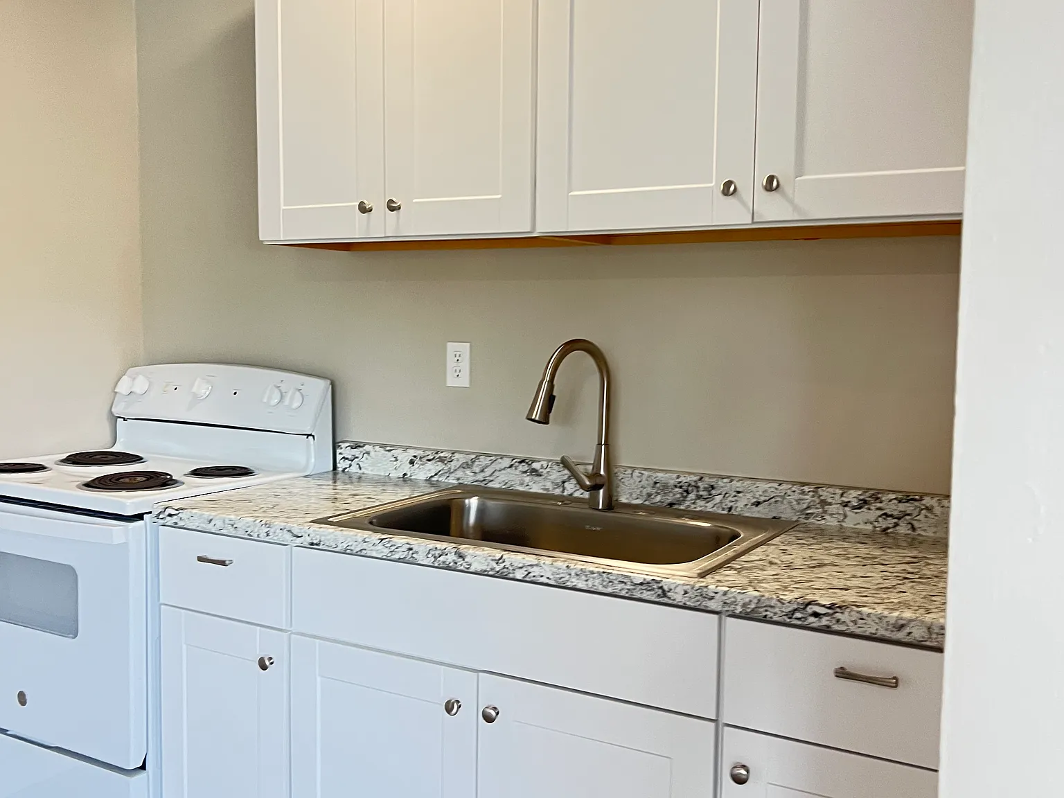 1 bed, 625 sqft, $1,400 — Photo 1