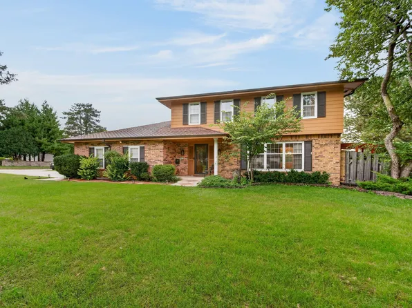 4521 Aurora Ave, Des Moines, IA 50310