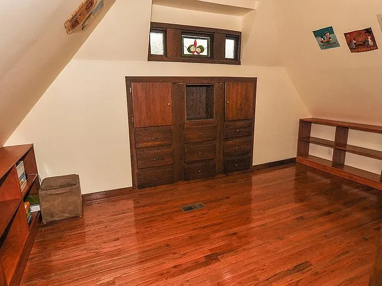 1005 Pontiac Ave — Photo 10