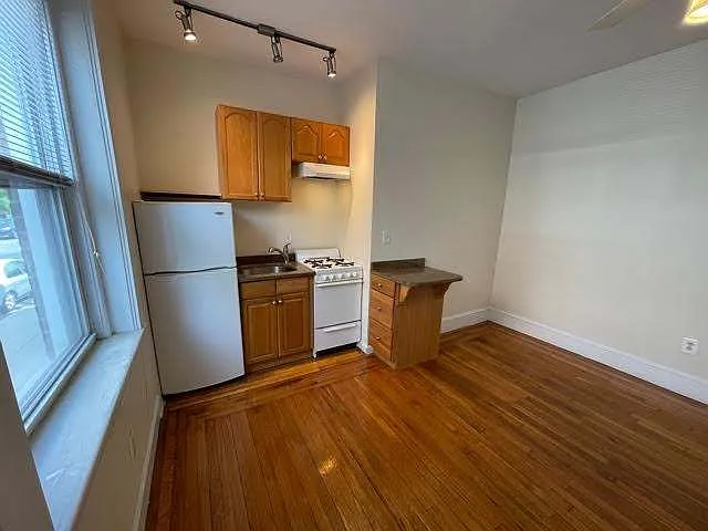 91 Kilmarnock St. — Photo 6