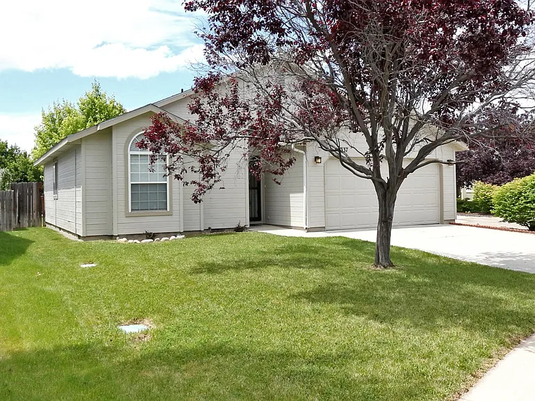 5337 S Paintbrush Pl — Photo 2