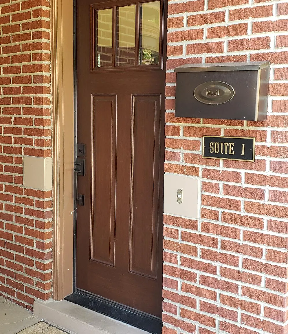4 bed, 2800 sqft, $2,200 — Photo 2