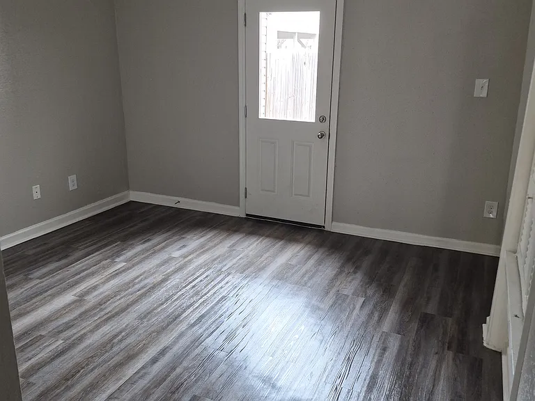 Golden Village Townhomes — Photo 13