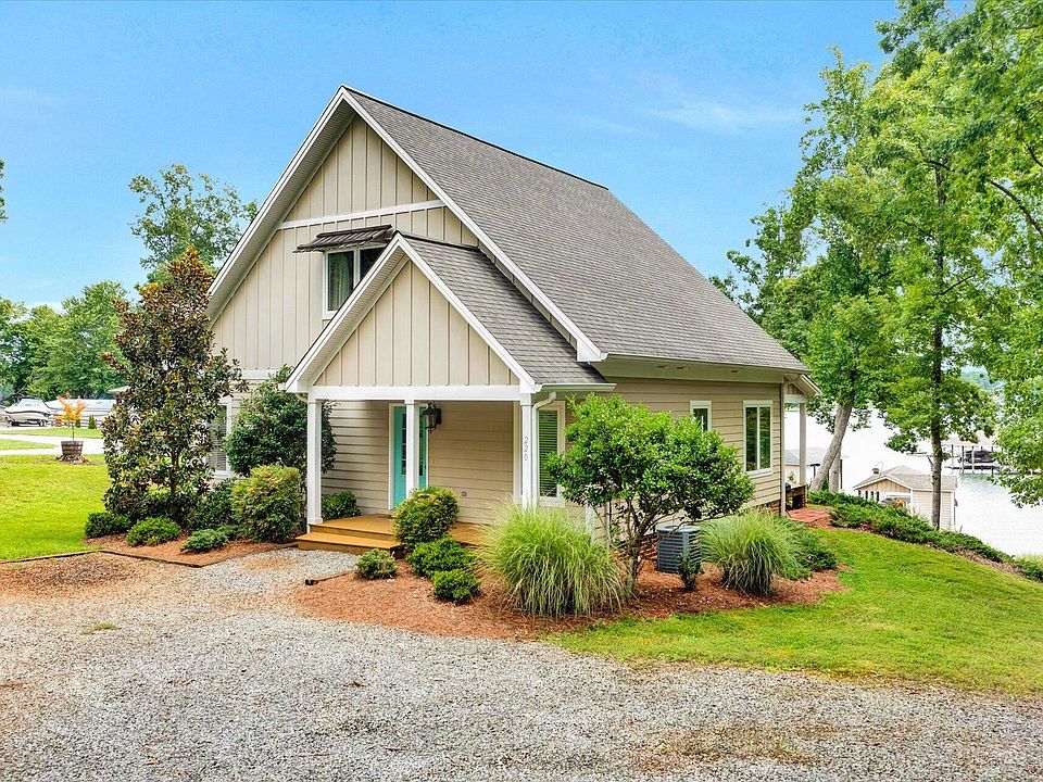 1st image of 220 Big Cove Dr