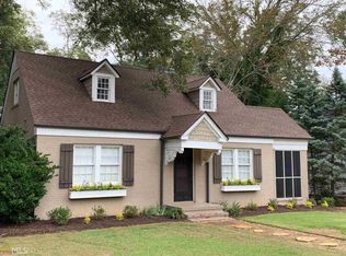 402 N Jefferson Ave, Eatonton, GA 31024
