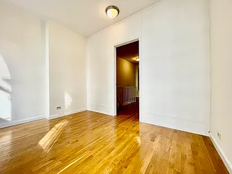 Rented by HOLTON REAL ESTATE INC.