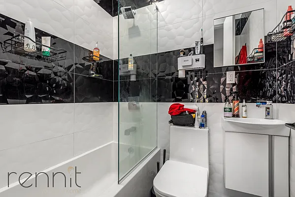 Rented by Rennit Inc. | media 30