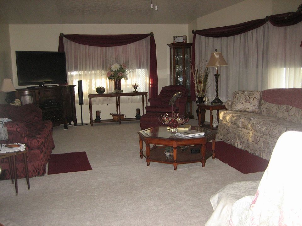Living Room 24x15