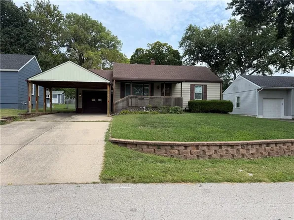 3129 Englewood Ter, Independence, MO 64052
