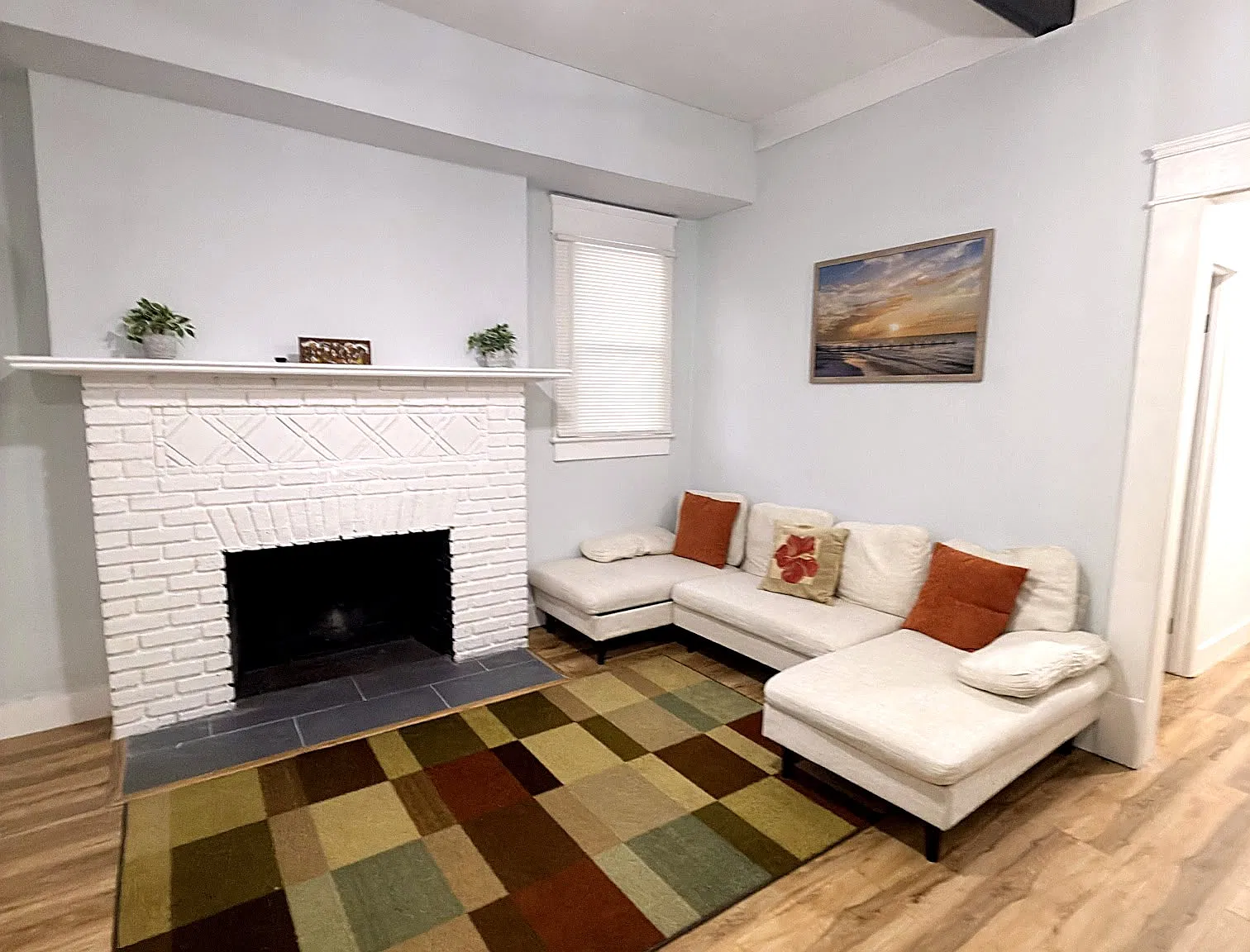 2 bed, 1600 sqft, $1,950 — Photo 1