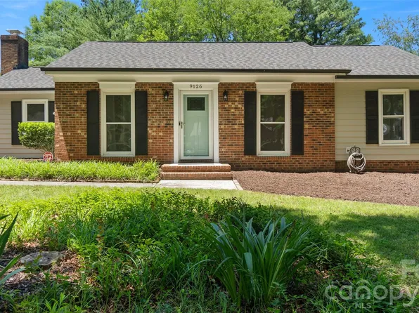 9126 Essen Ln, Charlotte, NC 28210