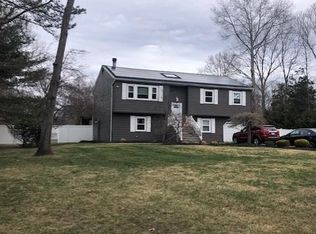 23 Southfield Road, Middle Island, NY 11953