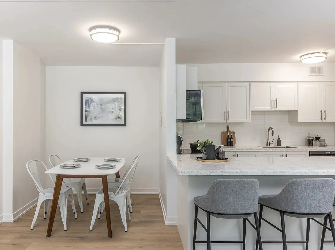 240 Markland Drive — Photo 4