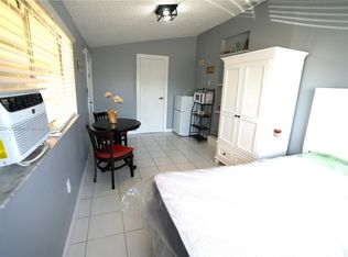 8885 SW 34th St #1, Miami, FL 33165