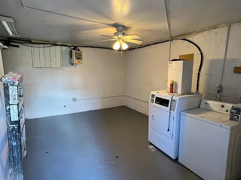 141 Galveston Pl SW — Photo 23
