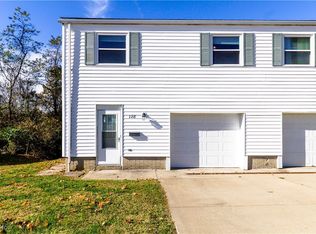 128 Orchard Dr #B, Saint Clairsville, OH 43950