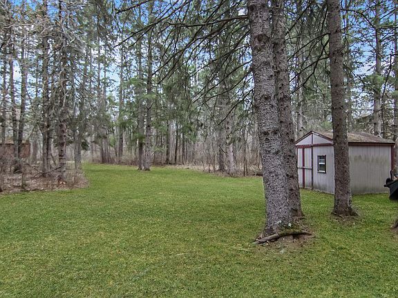 2nd image of 2069 24th St SW
