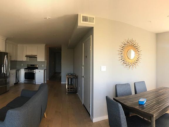 5th image of 2034 Clement St