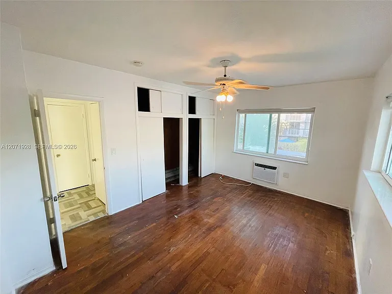 1840 S Treasure Dr #15 — Photo 10