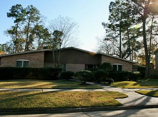 923 Hackberry St, La Porte, TX 77571