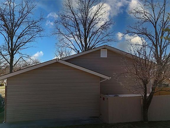 4th image of 1203 Beaver Creek Rd