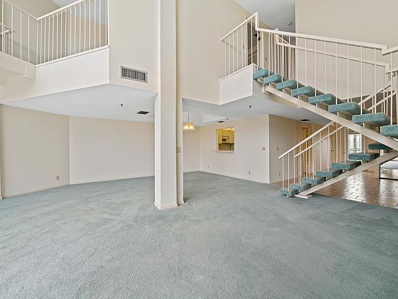 4th image of 1035 S Federal Hwy APT 403