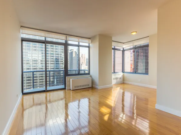 235 W 48th St APT 40B, New York, NY 10036