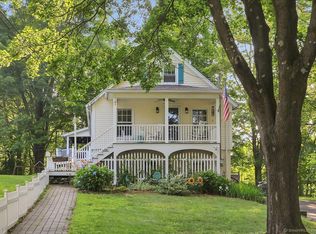 202 Plainville Ave, Unionville, CT 06085