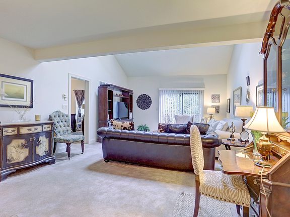 dining room/living room area