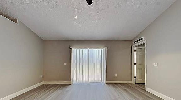 2nd image of 1540 Puritan St