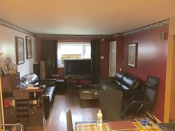 3rd image of 532 Schuyler Ave