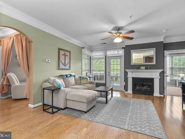 514 Sunset View Ter SE Unit 203, Leesburg, VA 20175