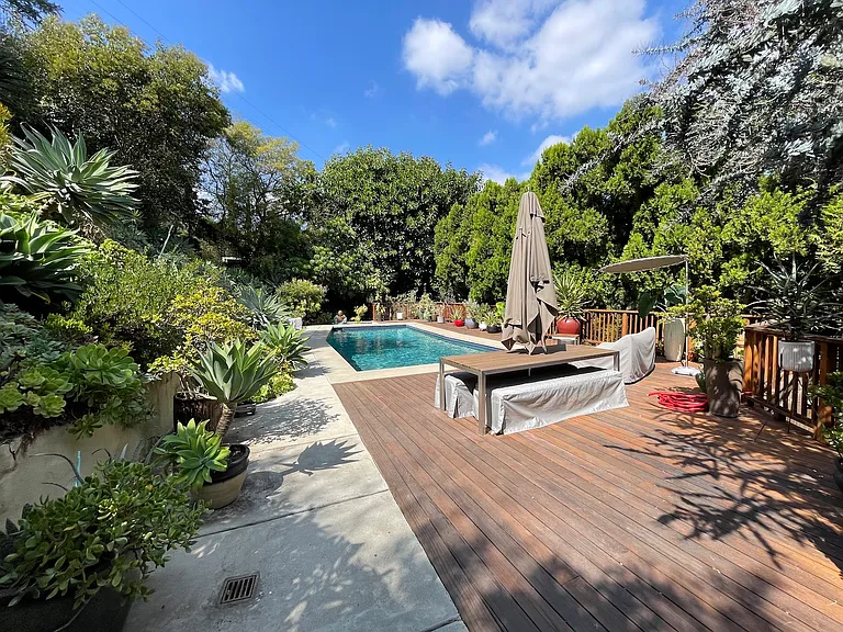 Canyon Oak Dr — Photo 1