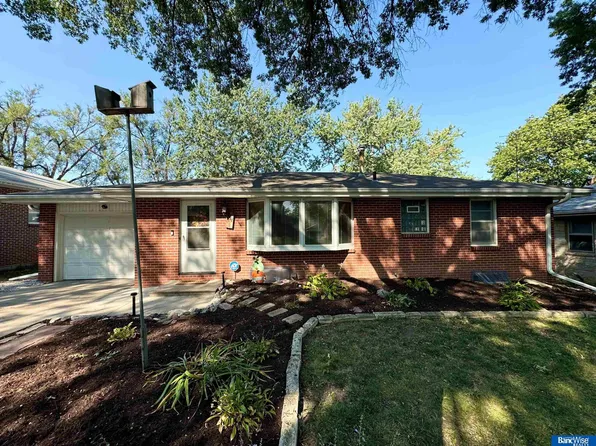 901 N 57th St, Lincoln, NE 68505