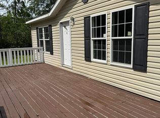 31 Jean Dr, Crawfordville, FL 32327