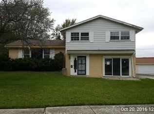 541 Gregory Dr, Chicago Heights, IL 60411