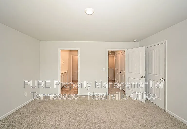 405 Augustine Dr — Photo 10