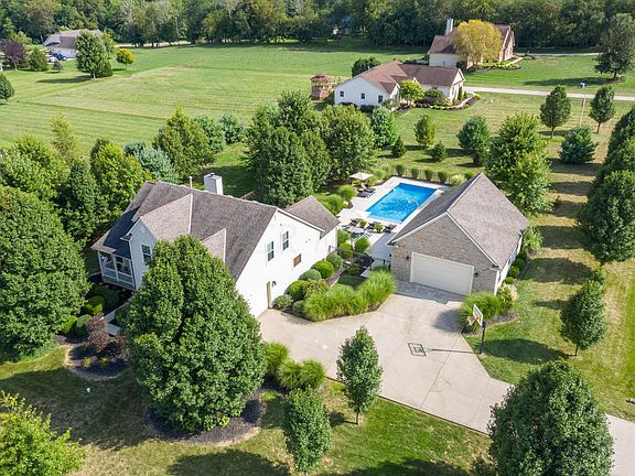 3rd image of 3810 Mulligan Dr