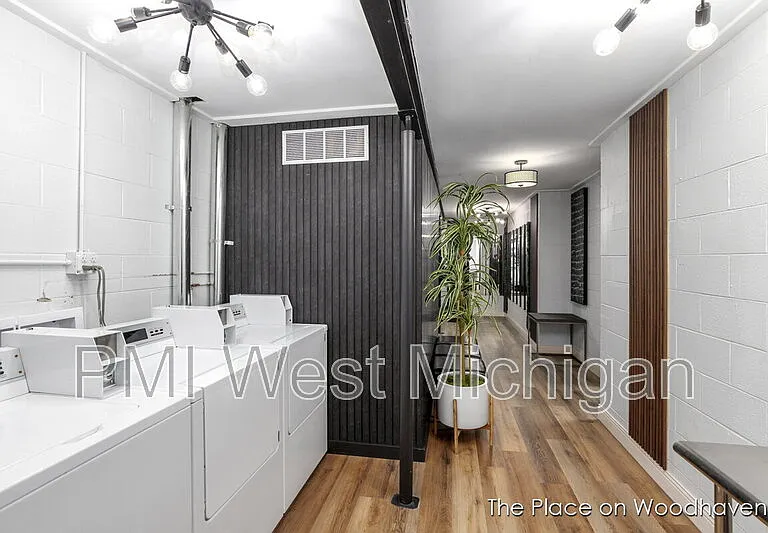8428 Woodhaven Dr SW #6 — Photo 25