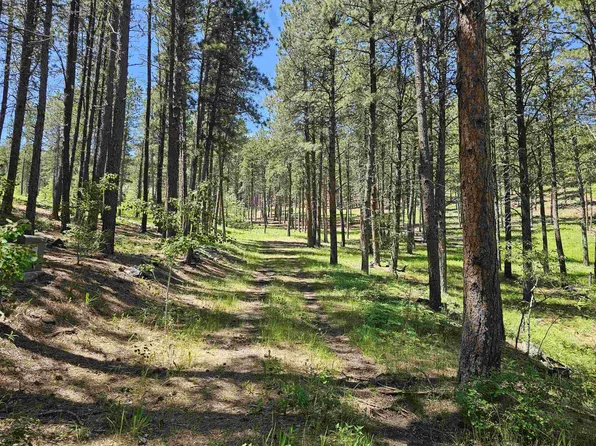 200 Matterhorn Dr, Rapid City, SD 57702