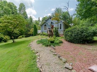 80 Old Orchard Ln, Brevard, NC 28712