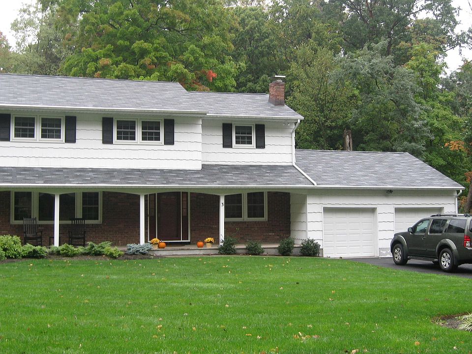1st image of 3 Steinway Ct