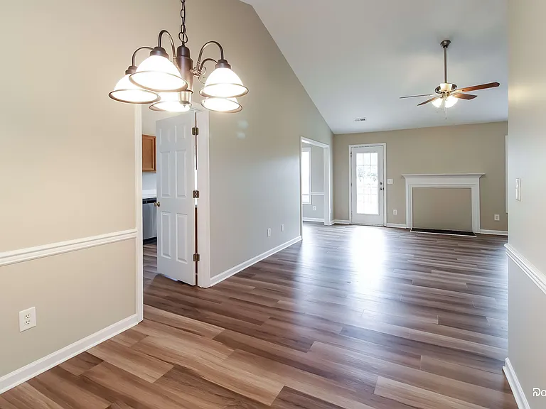 905 Pecan Ridge Cir — Photo 5